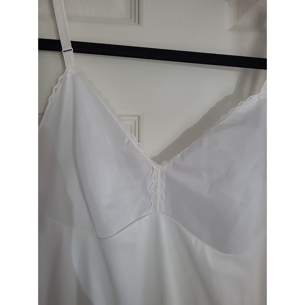 Vintage Vanity Fair 34 White Nylon Full Slip Dress Nightie Lace Sheer Dainty Sm